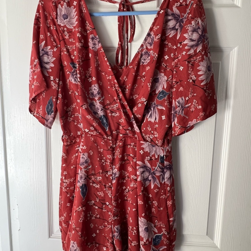 Charlotte Russe Romper Red/Pink Size-L